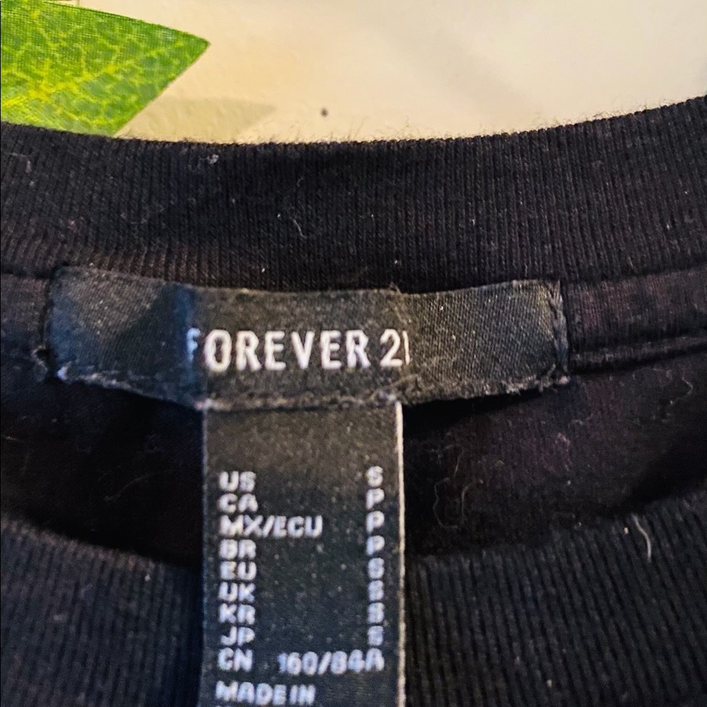 Forever 21 crop top S - Picture 2 of 2